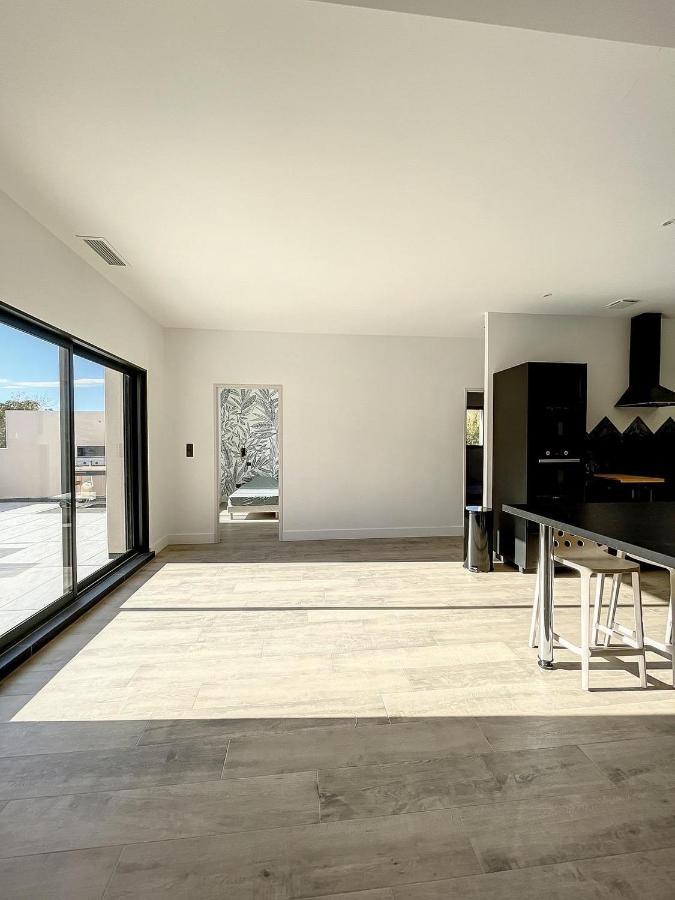 Villa 400M2 Piscine Interieure Tres Calme Agde Exterior photo
